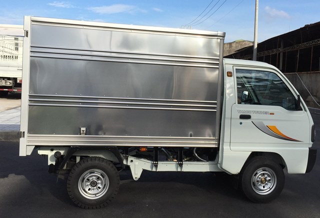 Xe tải 850kg thùng kín
