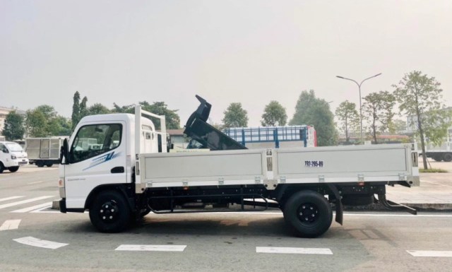 fuso 2t2 thùng lửng