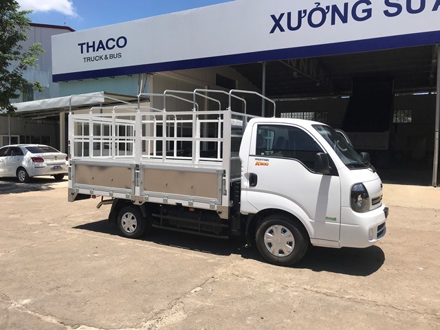 Xe tải 1,9 tấn Kia K200 1T9 thùng mui bạt 5 bửng viền nhôm