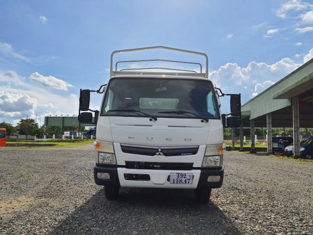 Xe tải Mitsubishi Fuso 3t5 (3.5 tấn) Canter TF7.5 thùng mui bạt