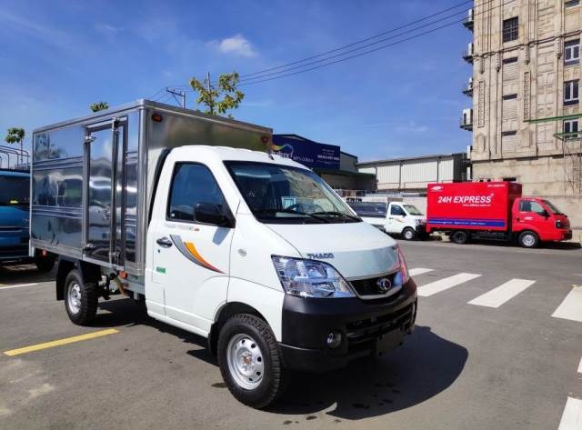 Xe tải 850kg thùng kín (9 tạ)