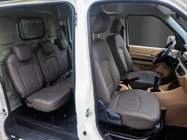 Xe Van 5 chỗ ngồi - Thaco Frontier TF450V 5S